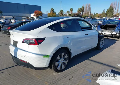 2023 Tesla Model Y Awd/Long Range Dual Motor All-Wheel Drive from USA, damaged, VIN 7SAYGDEE2PF613276